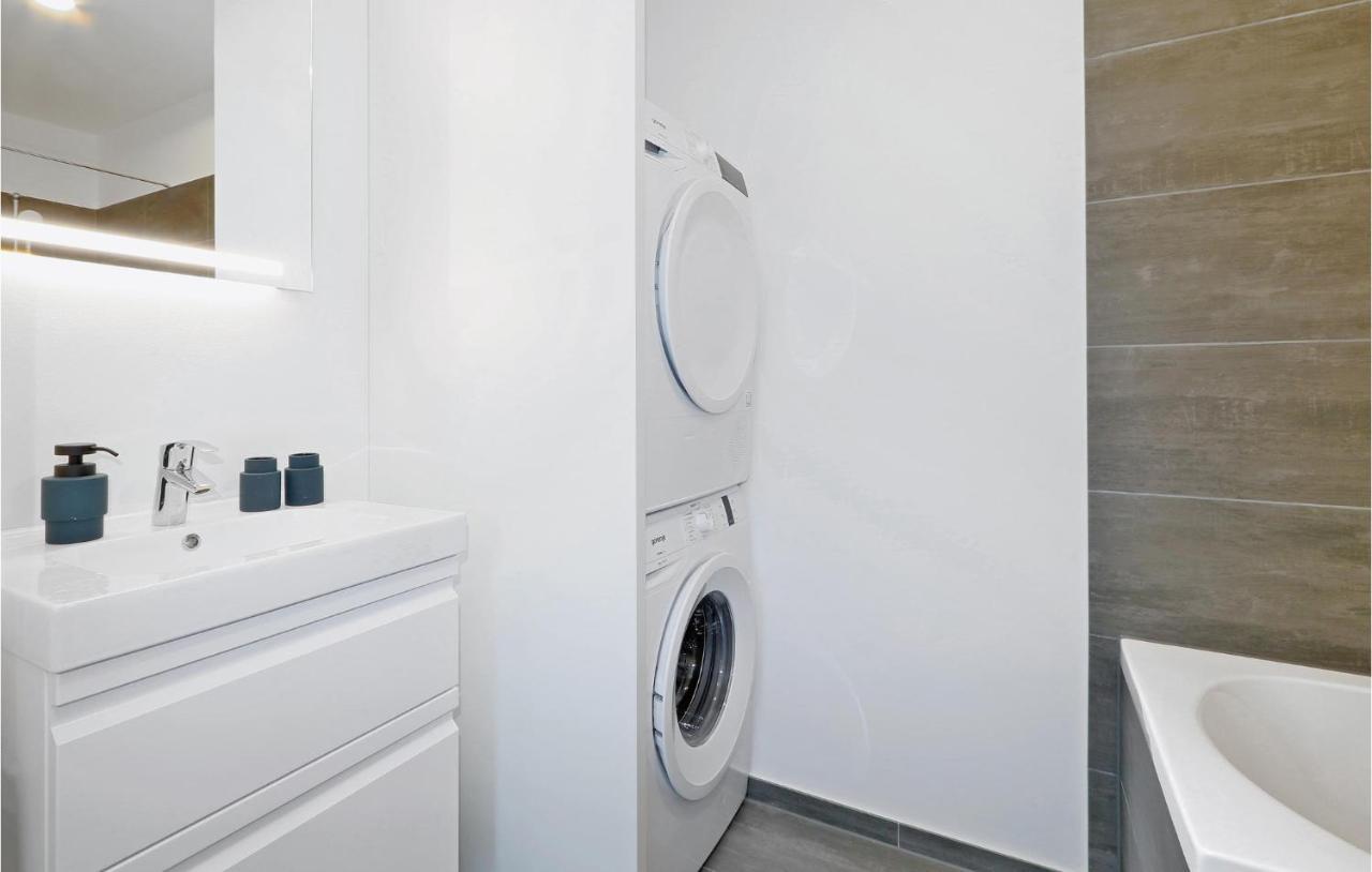 2 Bedroom Cozy Apartment In Lembruch-Duemmer See 外观 照片